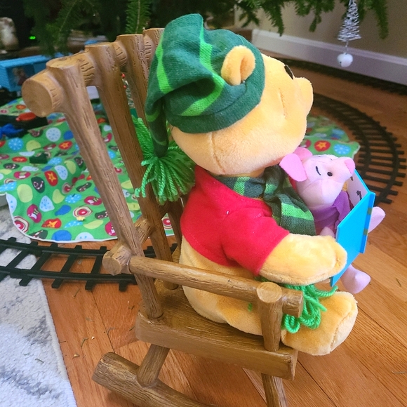 Disney Winnie the Pooh Animated Plush - Picture 2 of 7